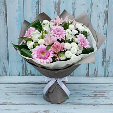 Букет цветов из:  Герберы, Альстромерии и Хризантемы в Сочи