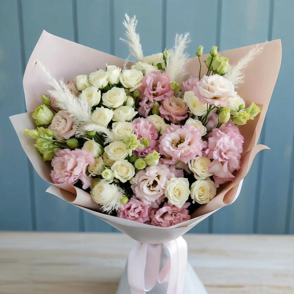 Букет цветов из: Альстромерии и Розы в Сочи