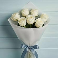 Букет 7 Белых роз Эдлесс Лав в Сочи