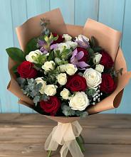 Букет цветов из:  Розы и Альстромерии в Сочи