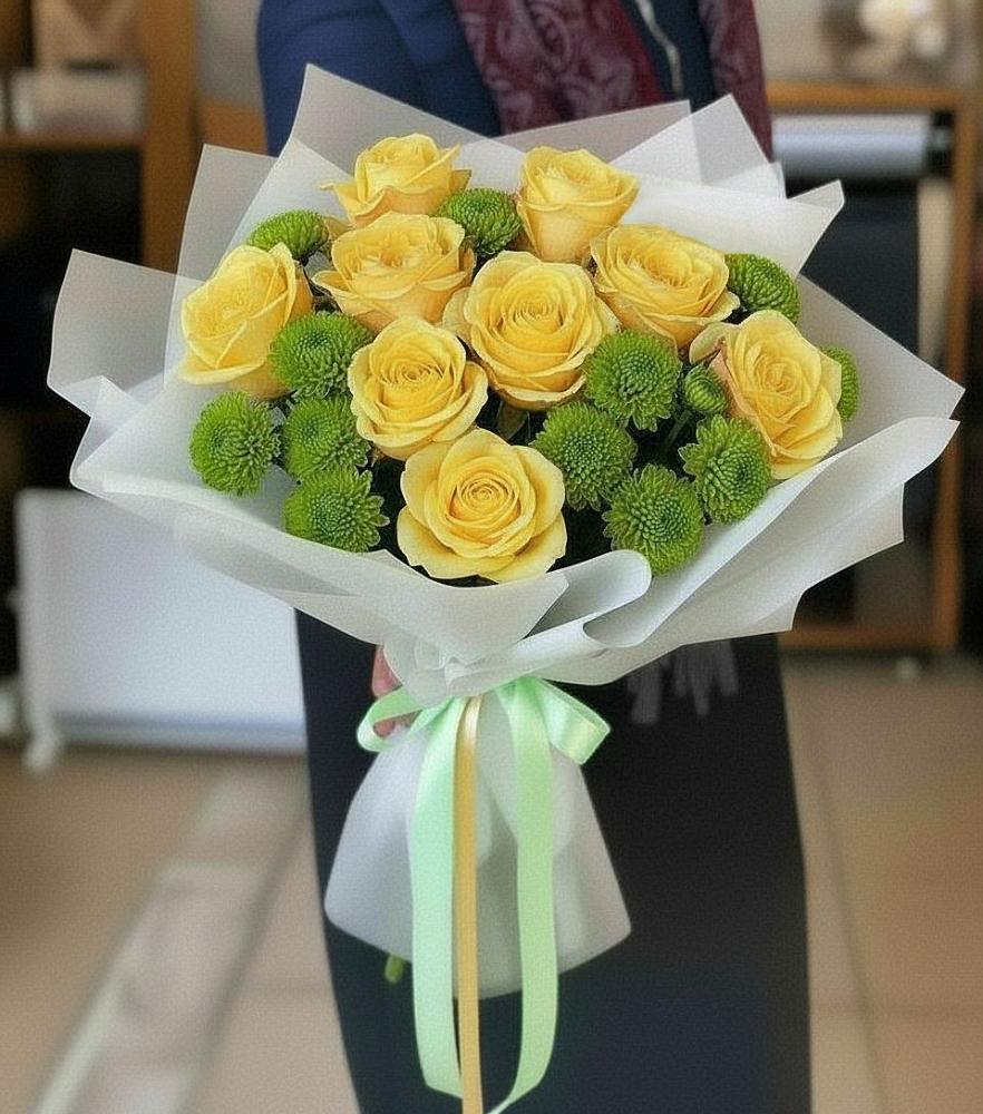 Букет цветов из: Хризантемы и Розы в Сочи