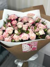 Букет цветов из:  Розы в Сочи