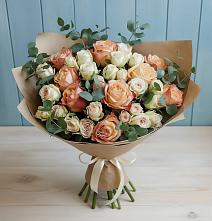 Букет цветов из:  Альстромерии и Розы в Сочи